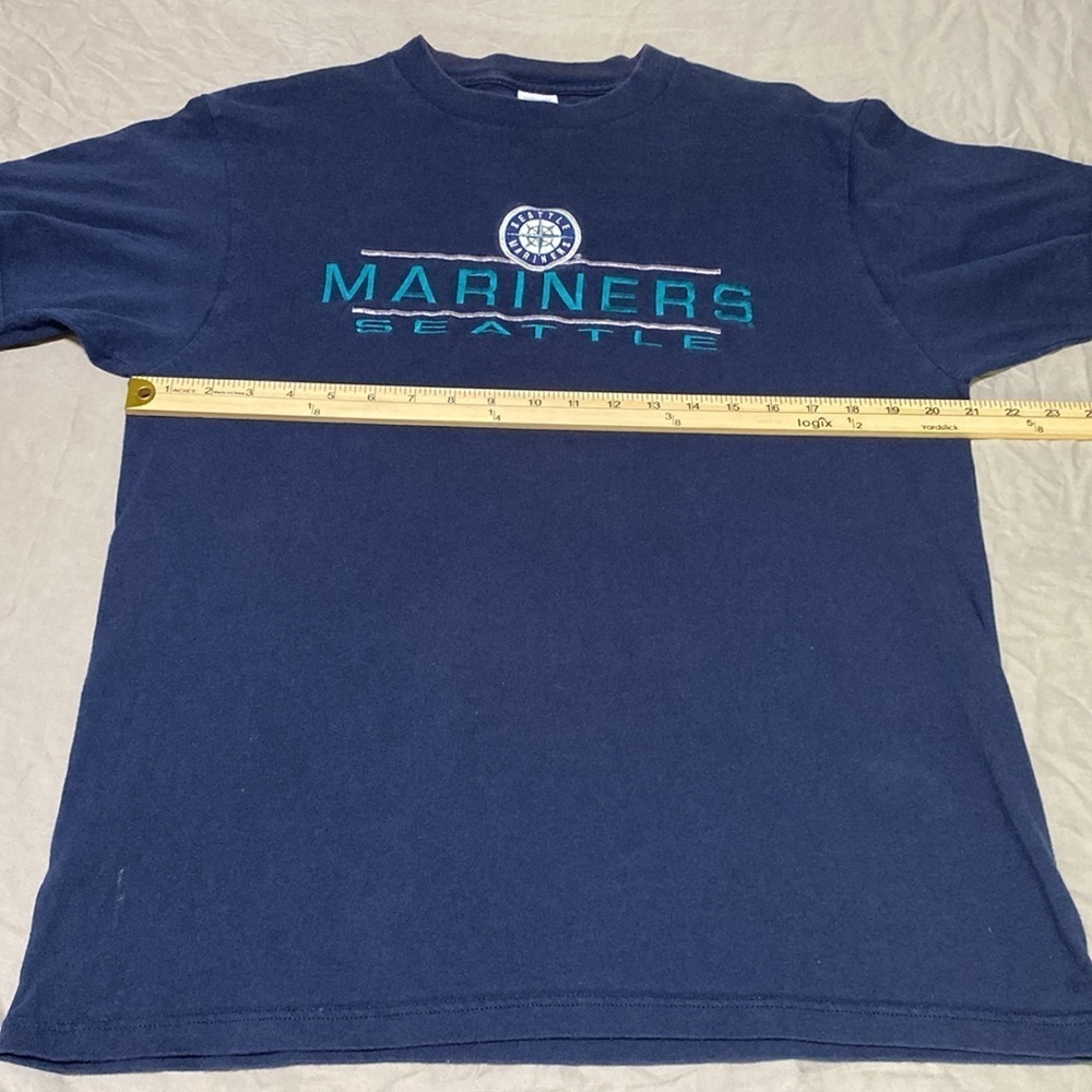 Seattle Mariners embroidered men’s size large Tshirt - Picture 7 of 8